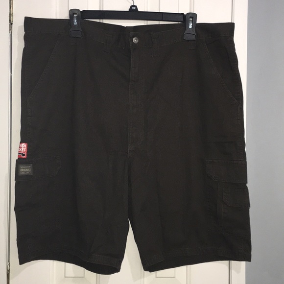Wrangler Cargo Shorts - Picture 1 of 3
